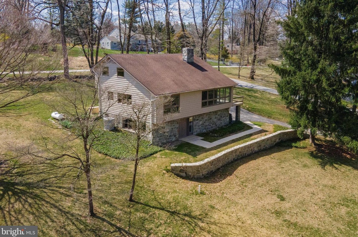 102 Morris Rd, Romansville, PA 19320-1735