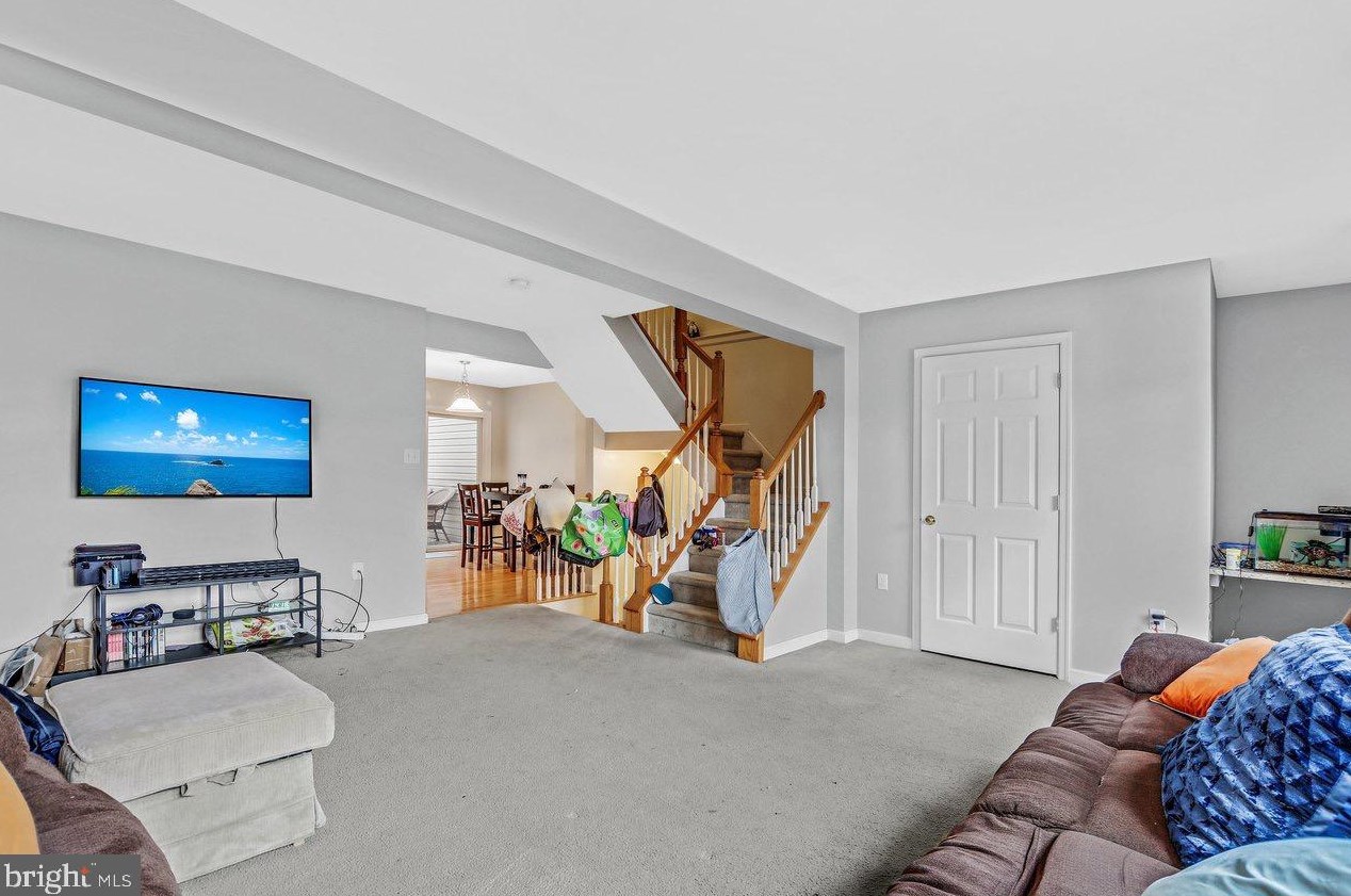 166 Maple Ave, Coatesville, PA 19320