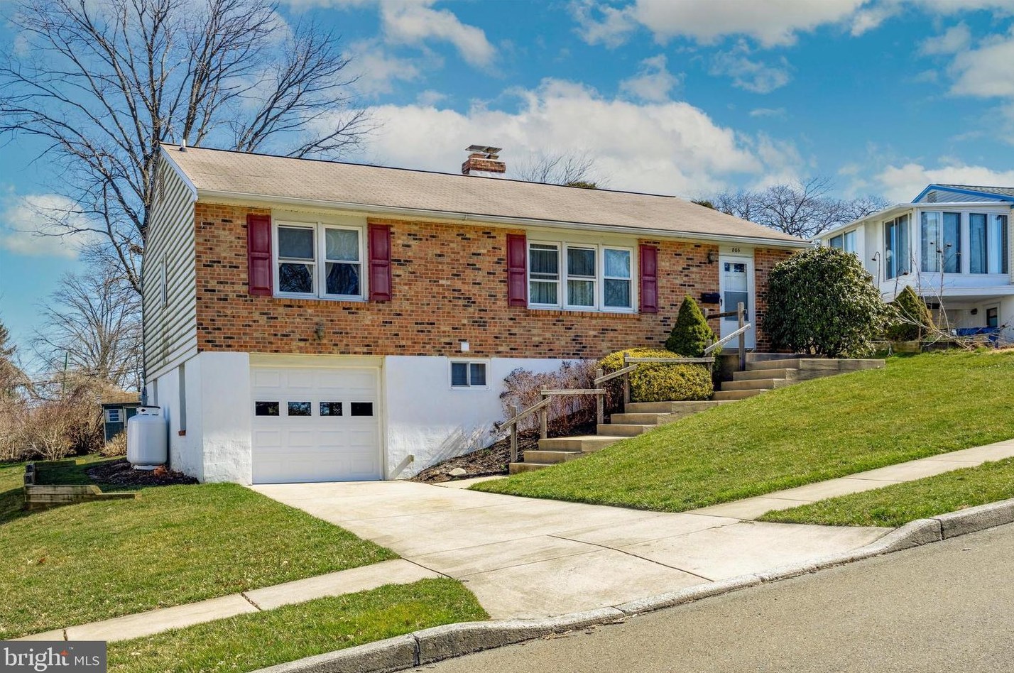 805 S Garfield St, Kennett Sq, PA 19348