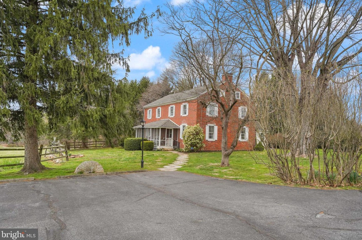 550 W Avondale Rd, New London Township, PA 19352