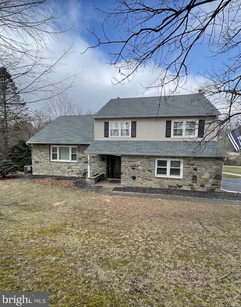 1104 Dunvegan Rd, West Chester, PA 19382