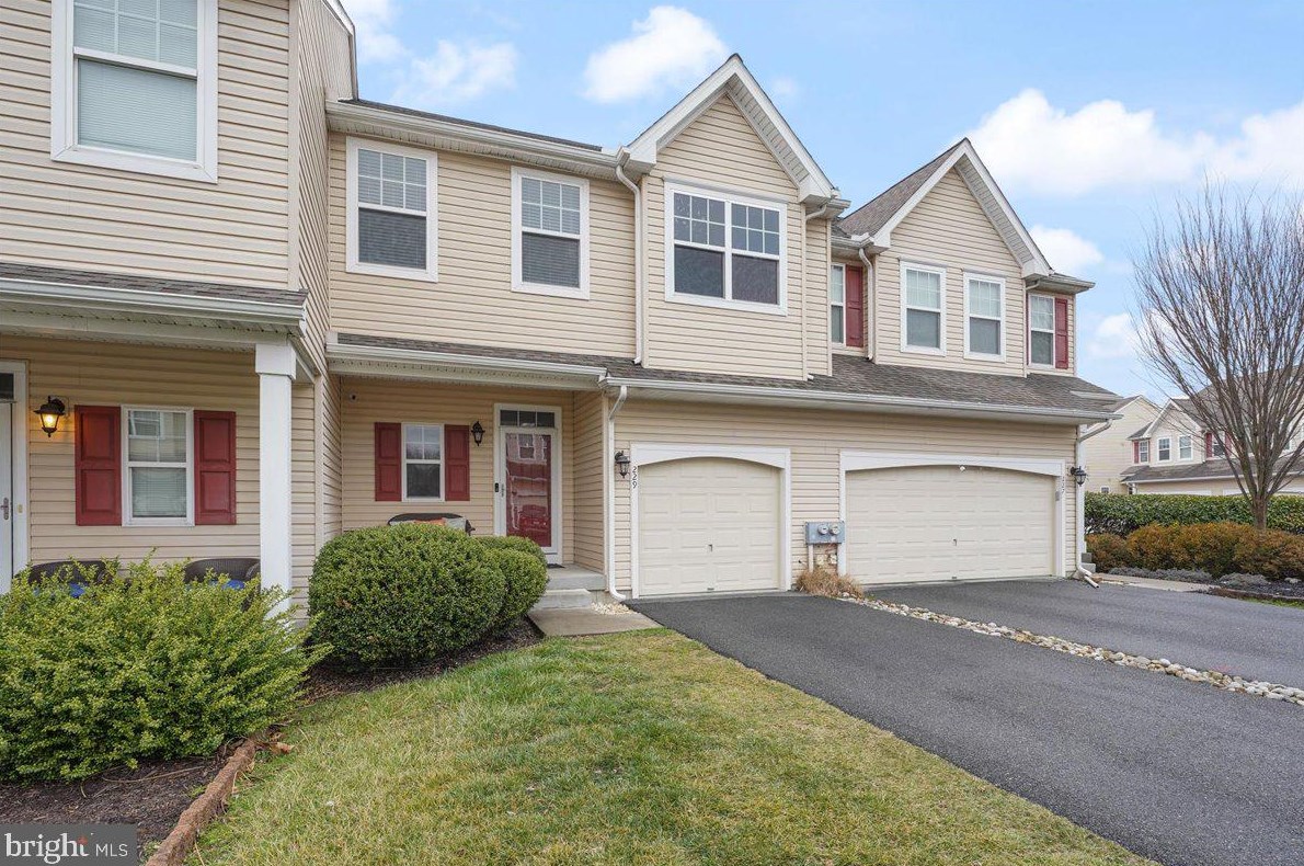 229 Mullen Dr, Avondale, PA 19311-1468