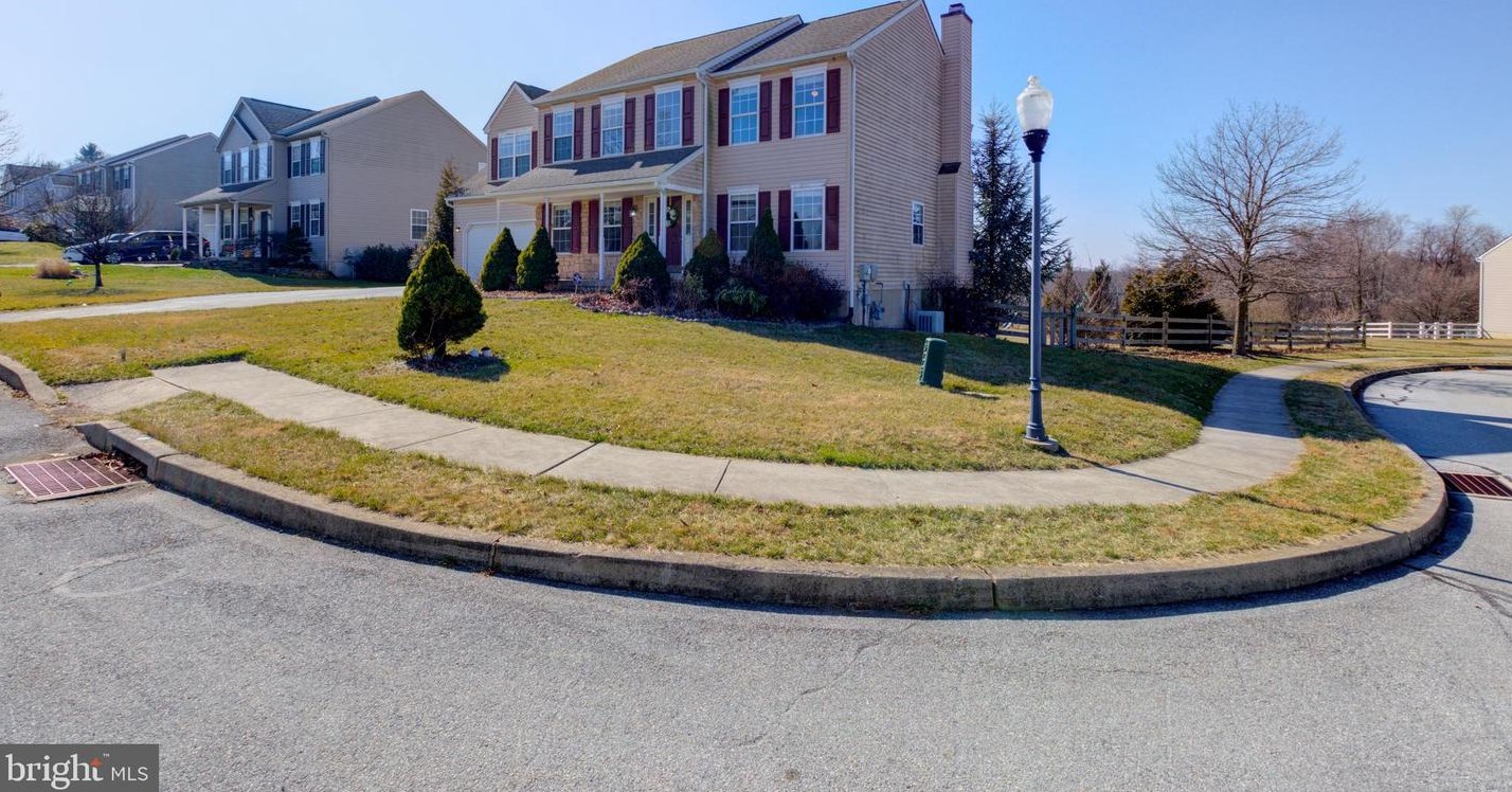 308 Trestle Ln, Romansville, PA 19320-4682