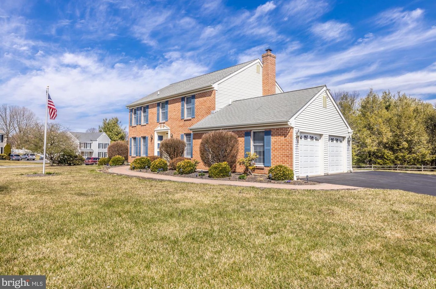 293 Cromwell Ln, West Chester, PA 19380-3996