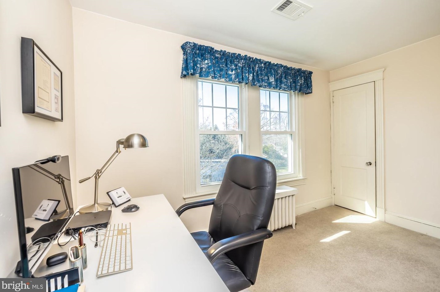 609 Sharpless St, West Chester PA  19382-3542 exterior