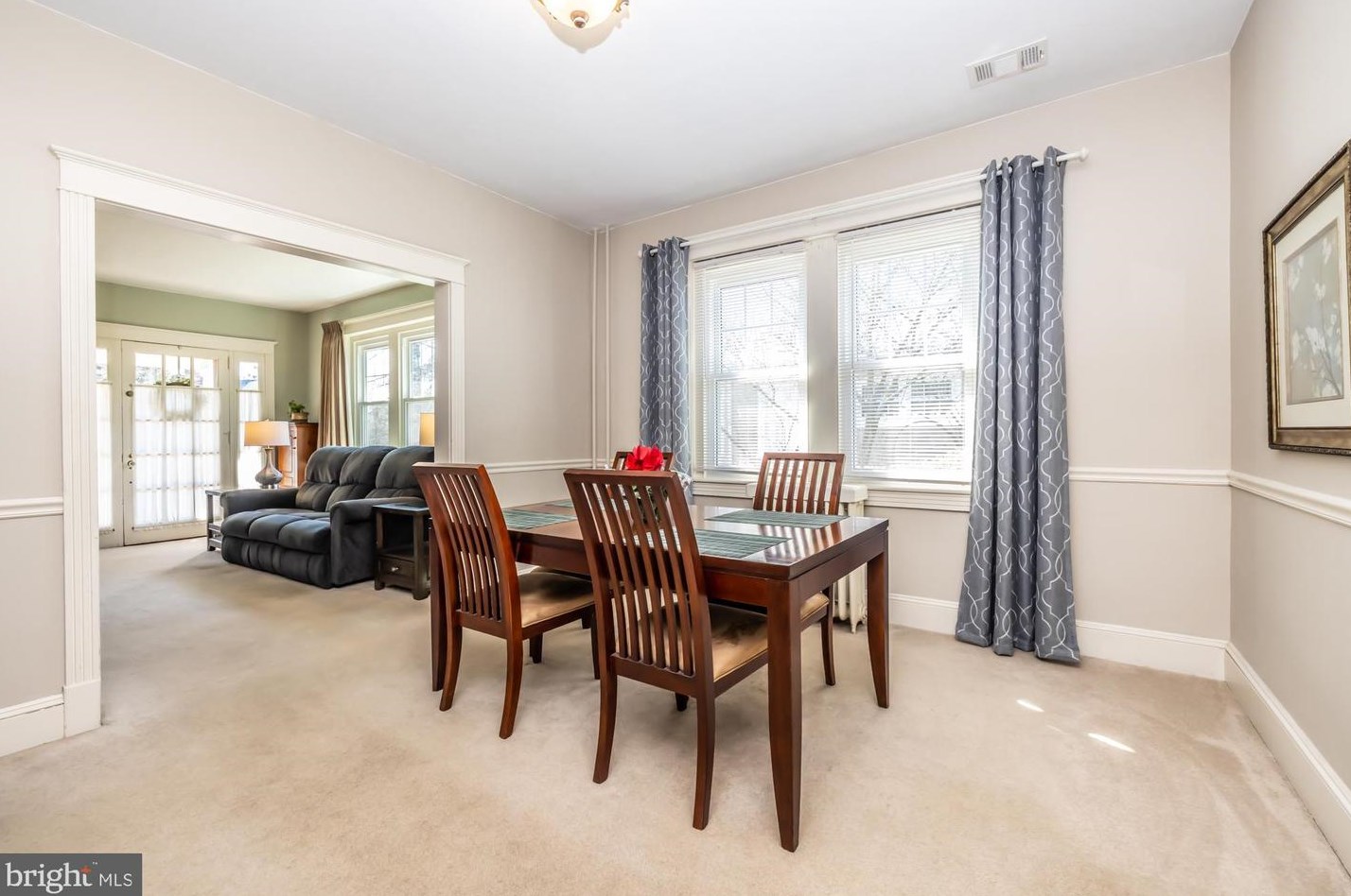 609 Sharpless St, West Chester PA  19382-3542 exterior