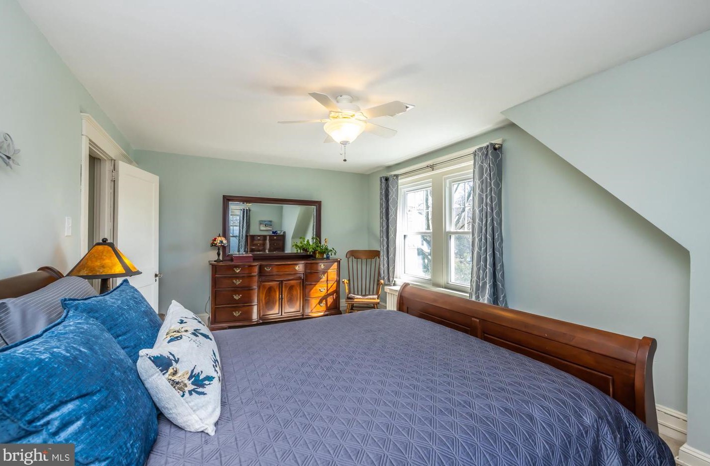 609 Sharpless St, West Chester PA  19382-3542 exterior