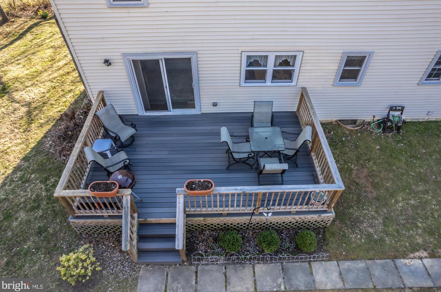 321 Courtney Cir, West Chester PA  19382-4871 exterior