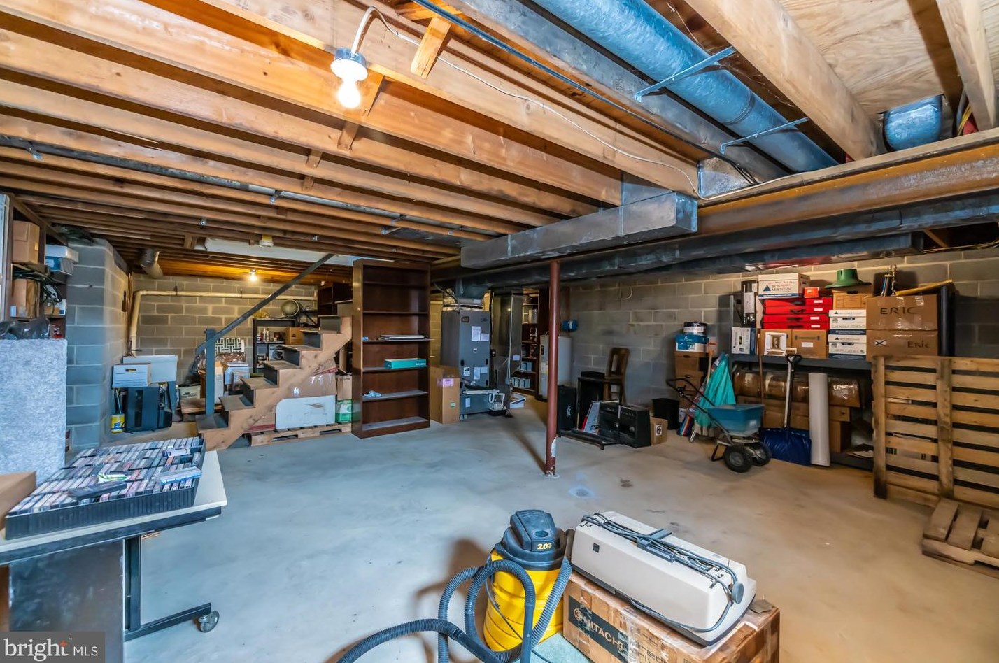 321 Courtney Cir, West Chester PA  19382-4871 exterior