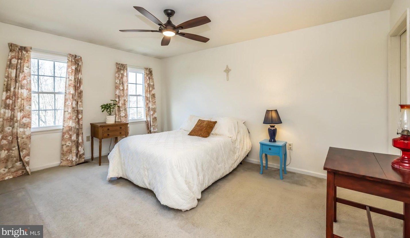 321 Courtney Cir, West Chester PA  19382-4871 exterior