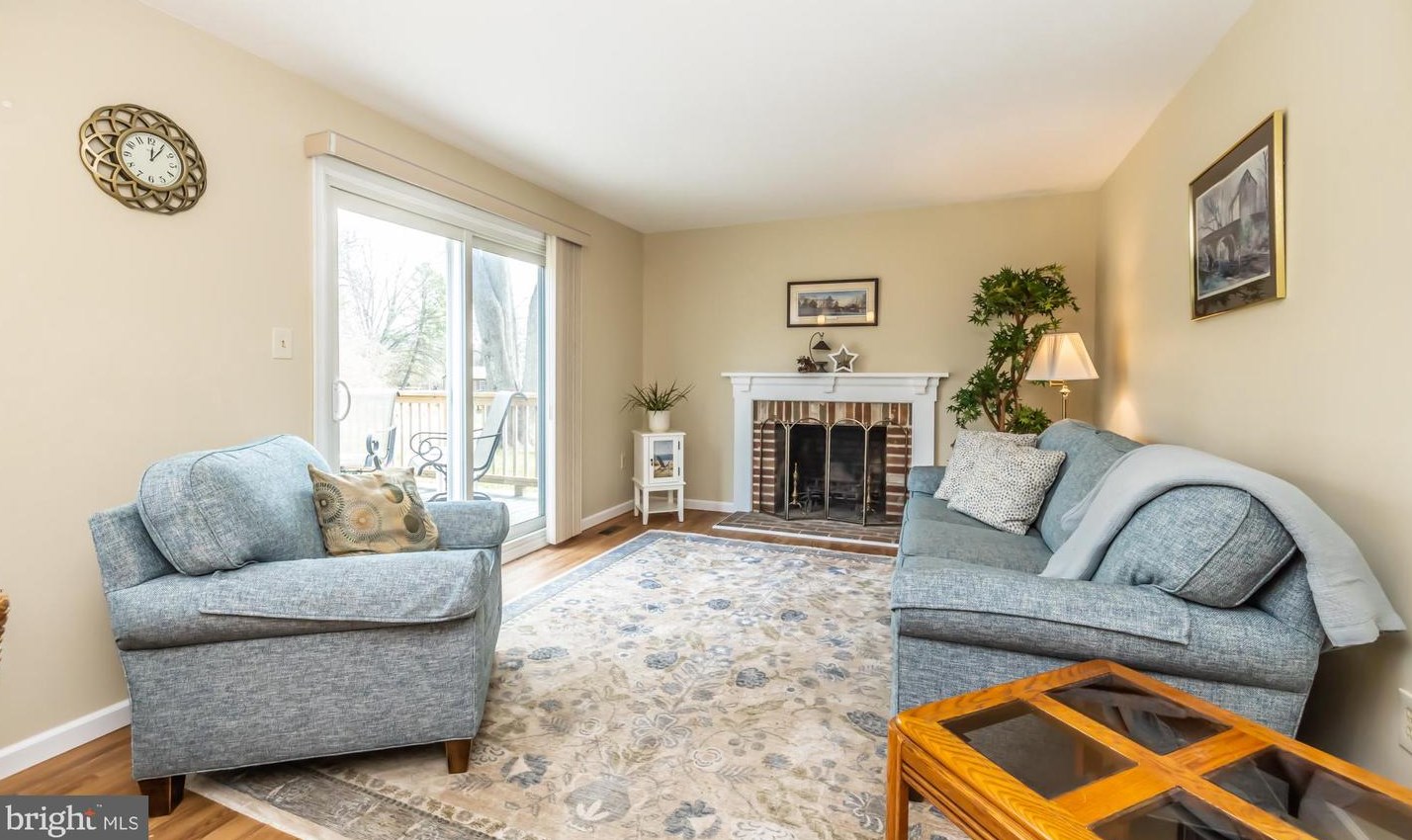 321 Courtney Cir, West Chester PA  19382-4871 exterior