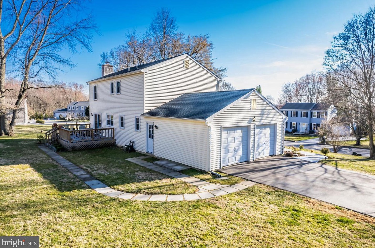 321 Courtney Cir, West Chester PA  19382-4871 exterior