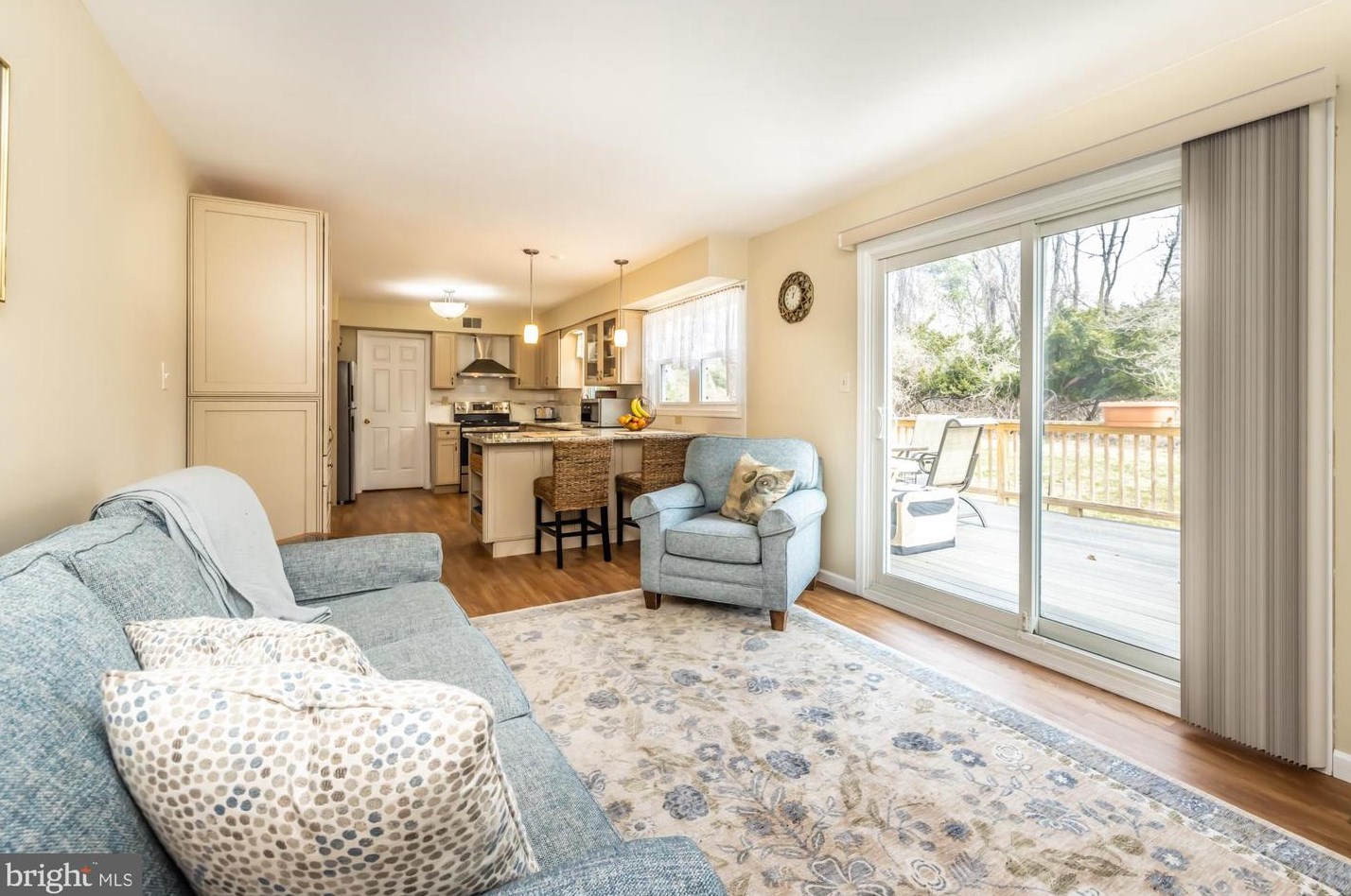 321 Courtney Cir, West Chester PA  19382-4871 exterior