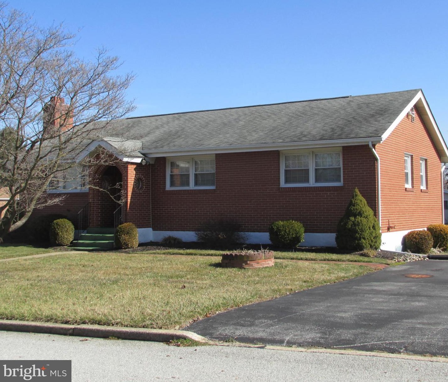 601 W Bridge St, Parkesburg, PA 19365