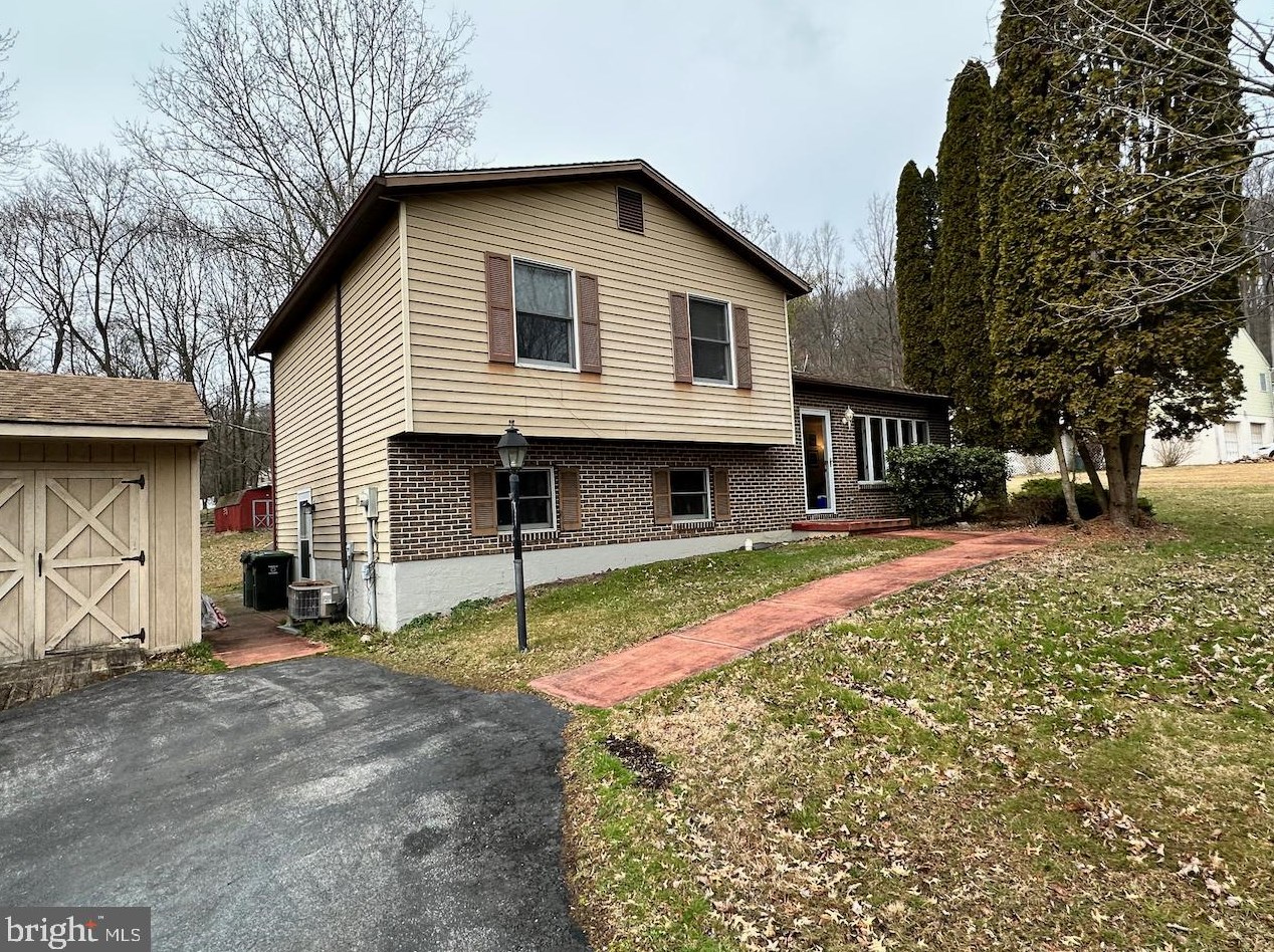 2706 Barley Sheaf Rd, Romansville, PA 19320-2244