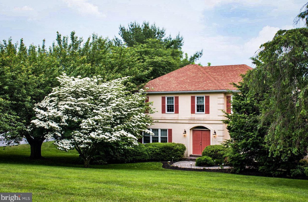 400 Manor Dr, Kennett Sq, PA 19348