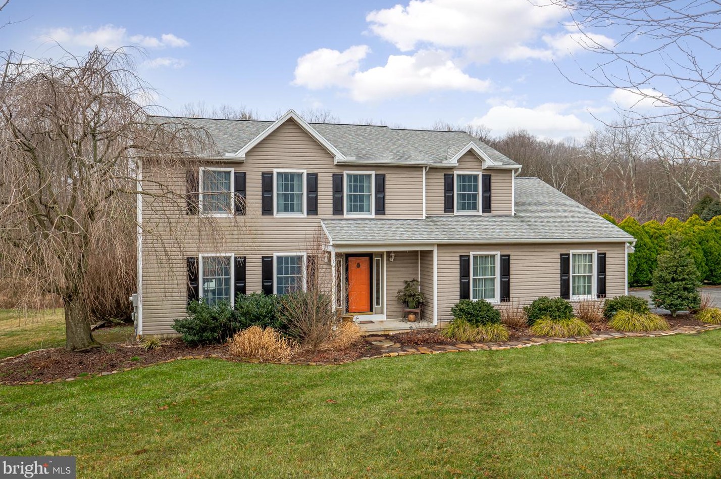 36 Pickwick Ln, New London Township, PA 19352-9393