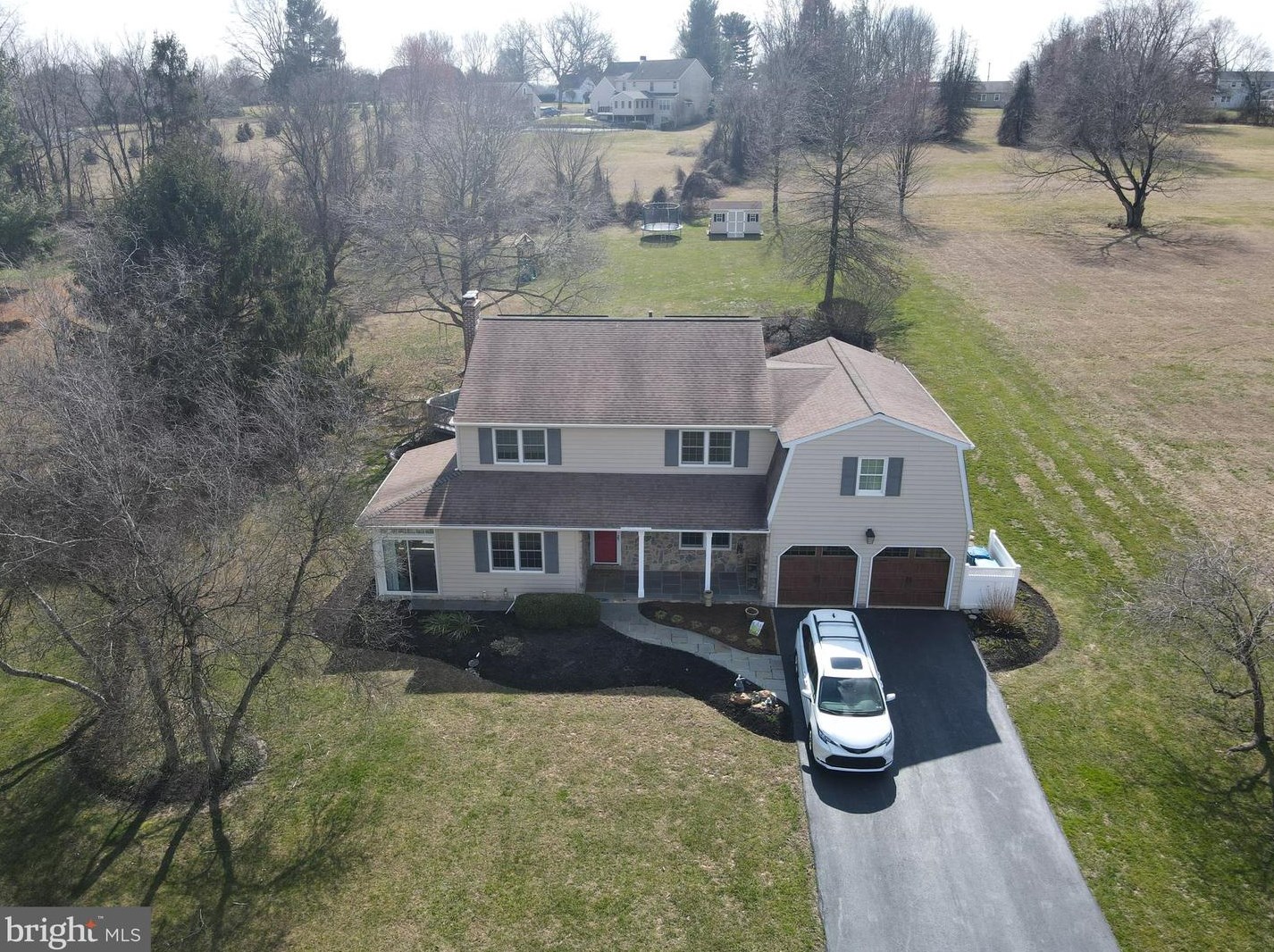 110 Galloping Hill Rd, New London Township, PA 19352-1312