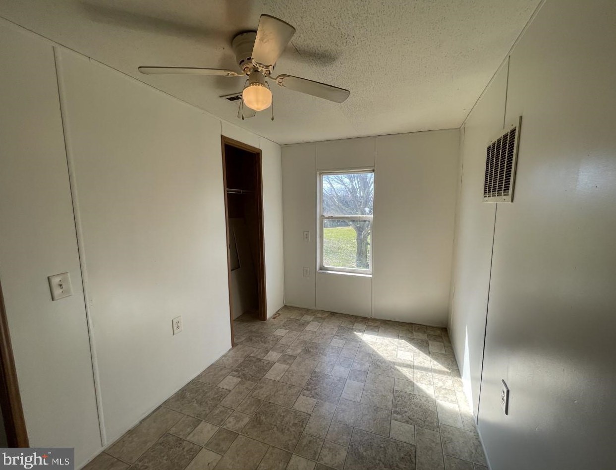 835 Old Forge Rd, Oxford PA  19363-2238 exterior