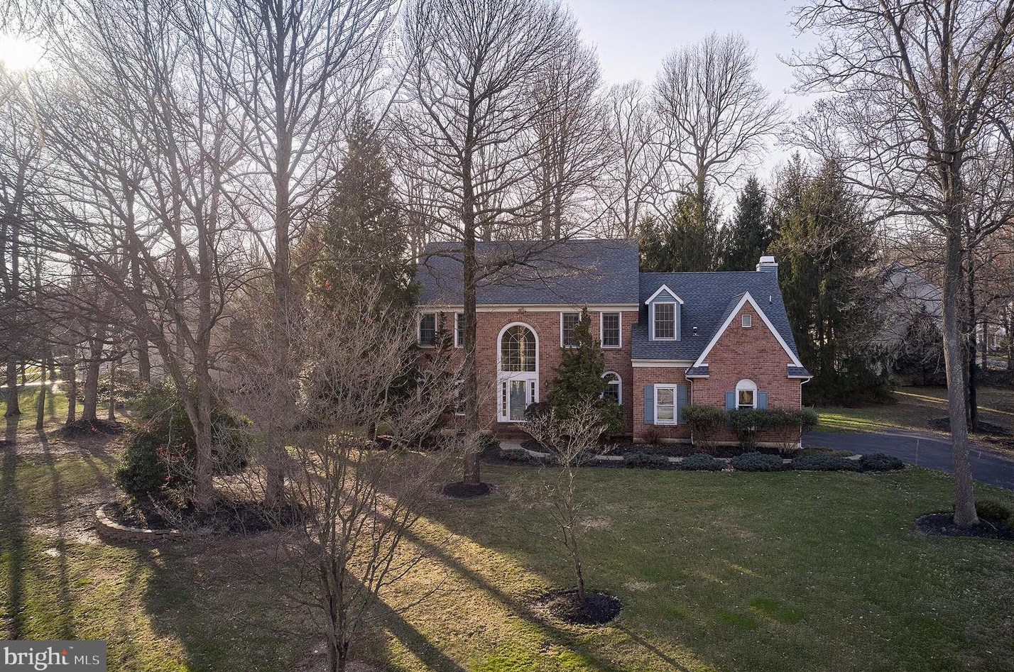 1311 Pennsford Dr, Downingtown, PA 19335