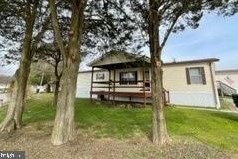 122 Dusk Dr, Nottingham PA  19362-9191 exterior