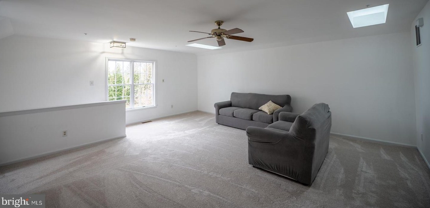 563 Saxony Dr, Exton PA  19341-2067 exterior