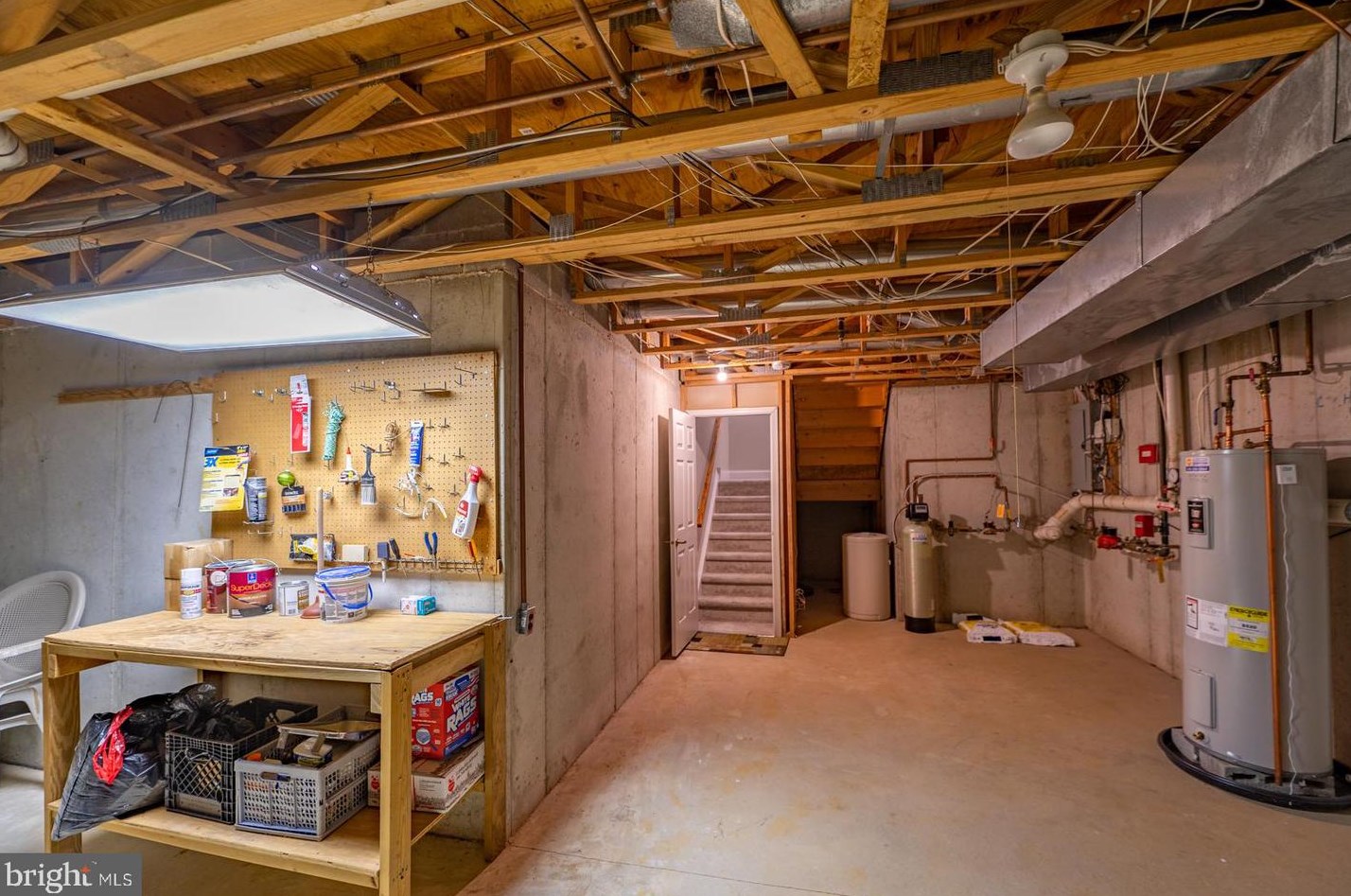 563 Saxony Dr, Exton PA  19341-2067 exterior