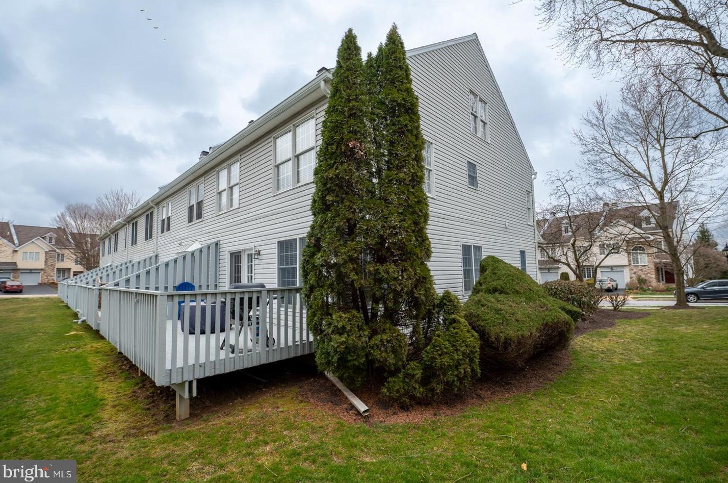 563 Saxony Dr, Exton PA  19341-2067 exterior