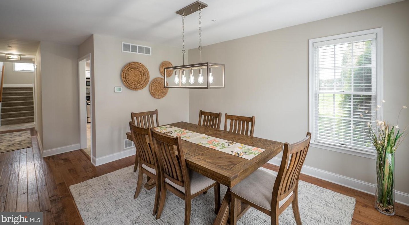 563 Saxony Dr, Exton PA  19341-2067 exterior