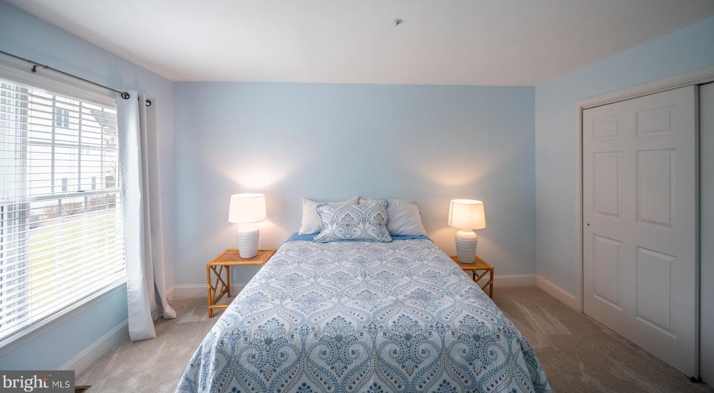 563 Saxony Dr, Exton PA  19341-2067 exterior