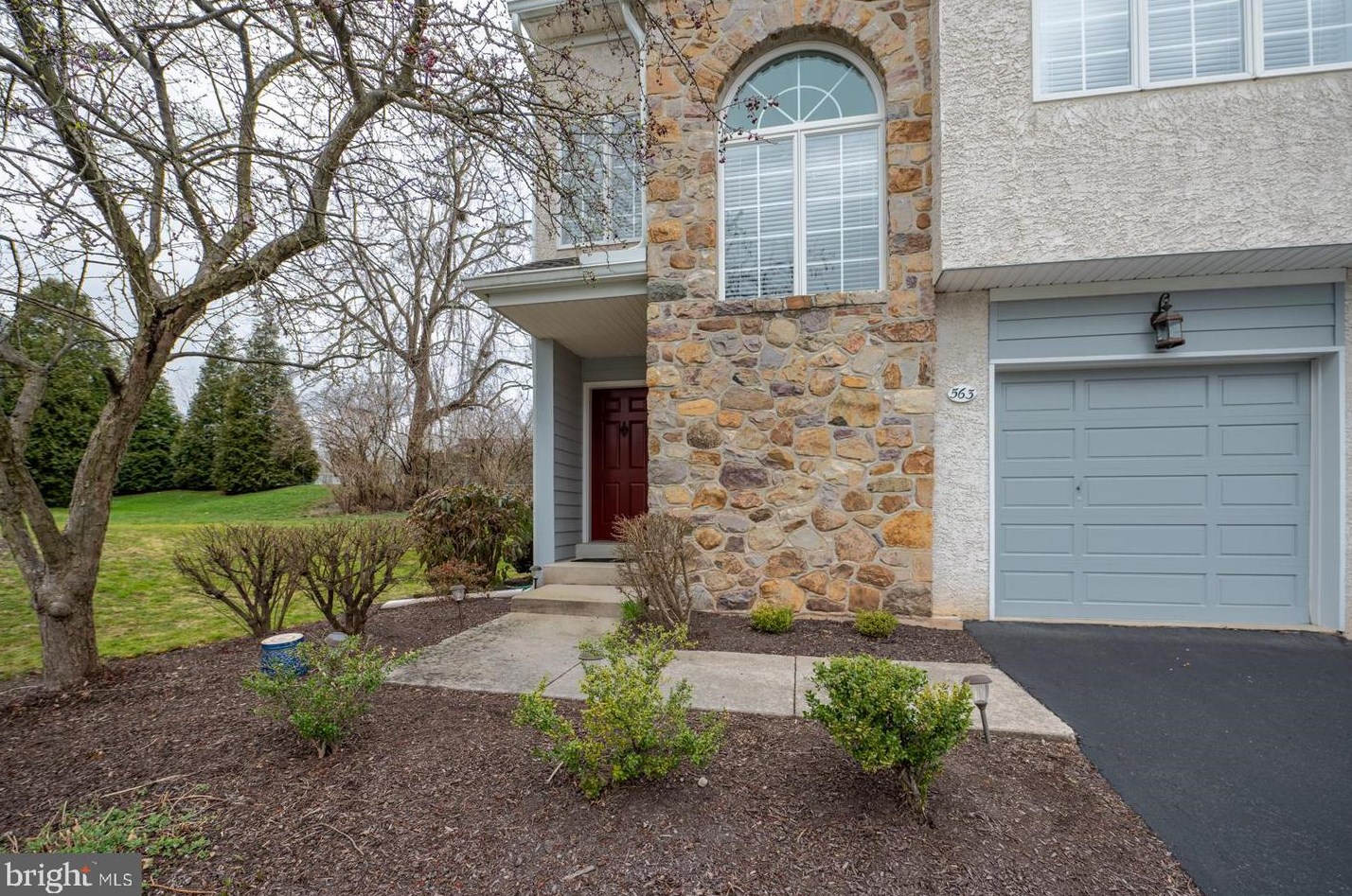 563 W Saxony Dr, Exton, PA 19341