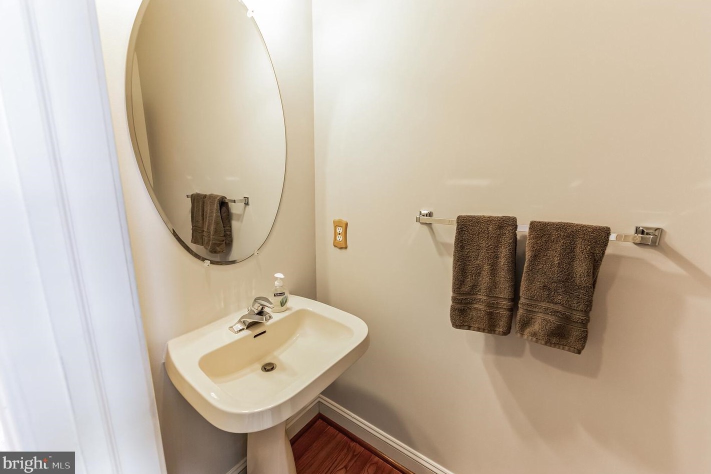 811 Kenmara Dr, West Chester PA 19380-2019 exterior