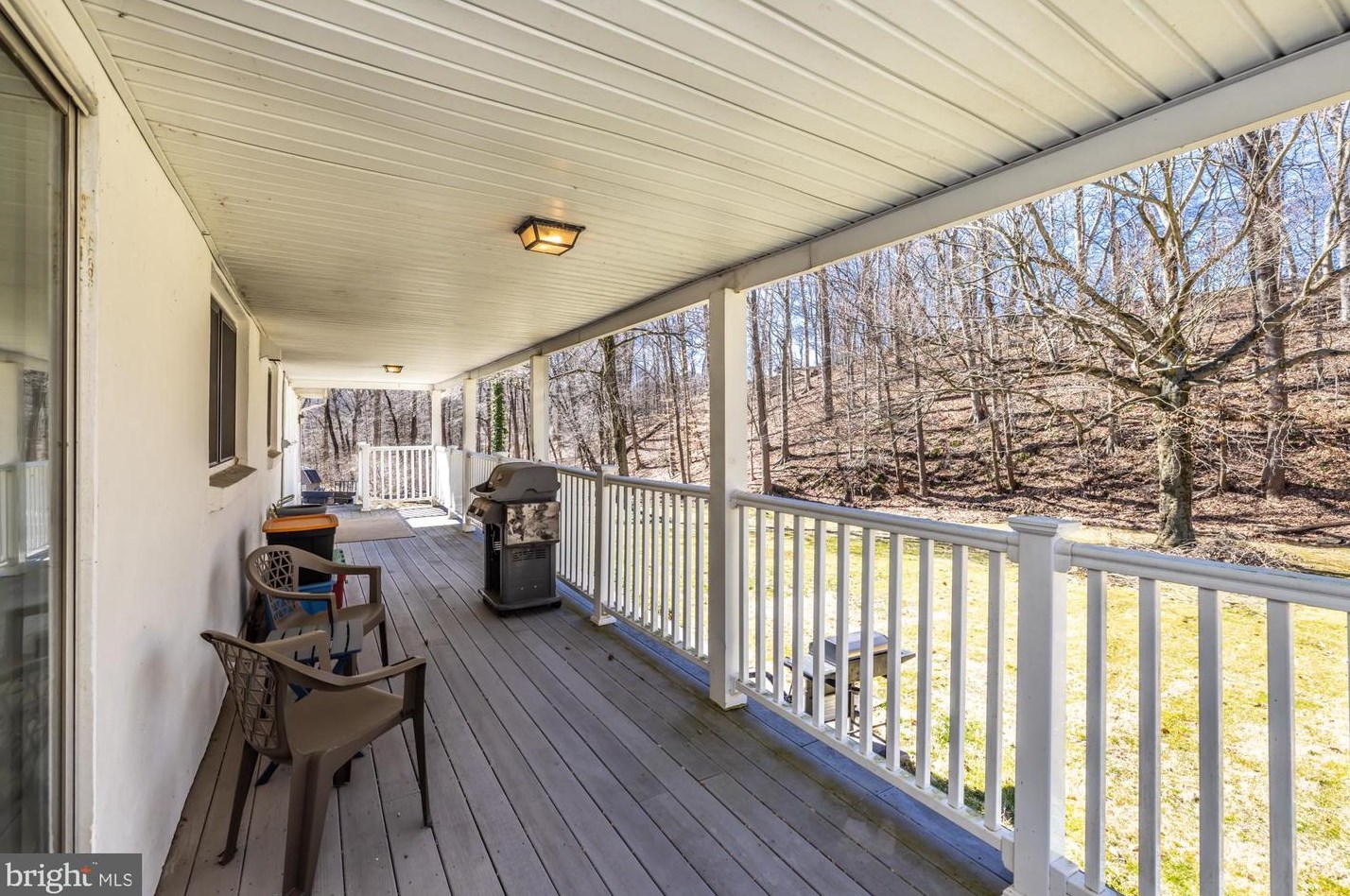 143 Pratts Dam Rd, Romansville PA  19320-1376 exterior