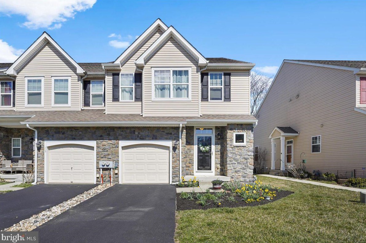 113 Garner Dr, Avondale, PA 19311