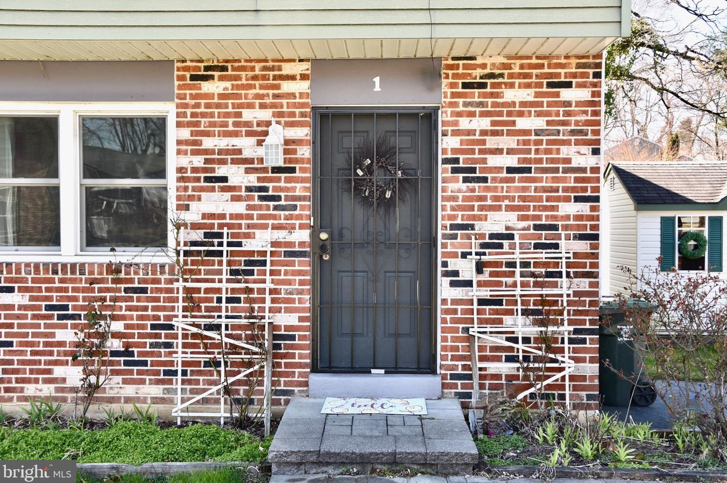 1 Courtney Ln, Downingtown, PA 19372