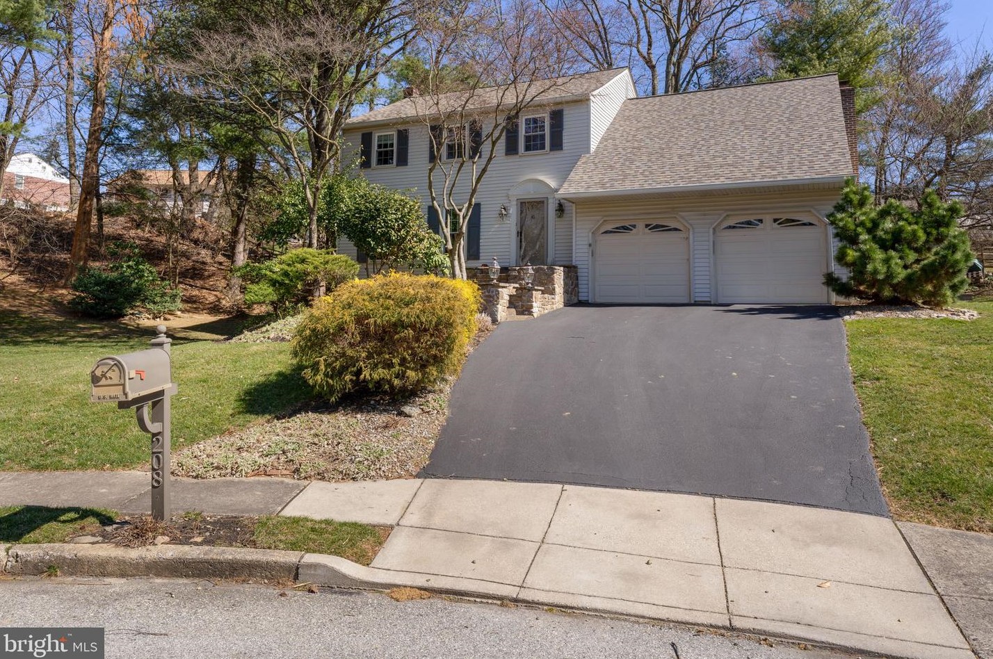 208 Jennings Ln, Frazer, PA 19355-2429