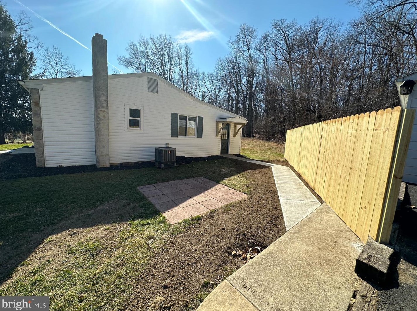 554 Twin County Rd, Honey Brook PA  19344-1323 exterior
