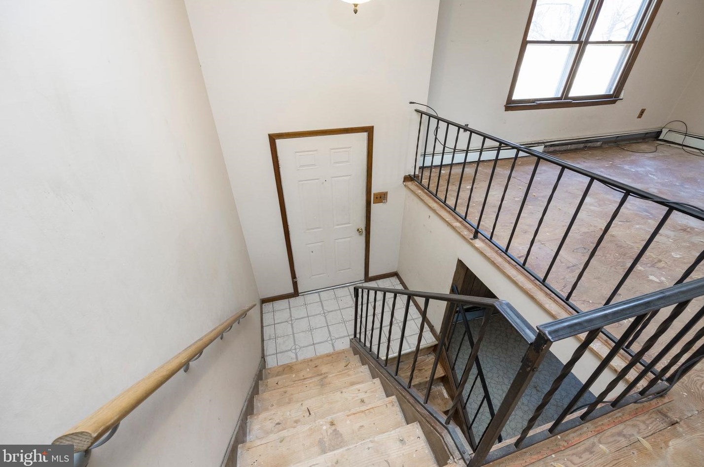 27 Connies Dr, Romansville, PA 19320-1225