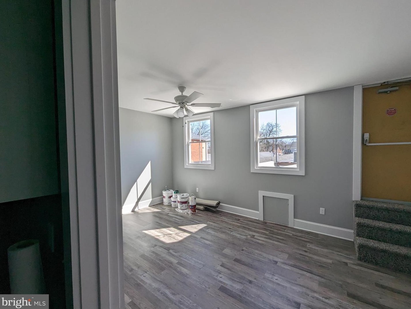 55 S 3rd St #4, Oxford, PA 19363