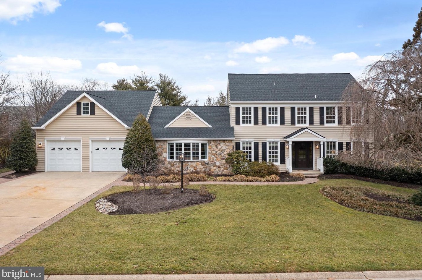 918 Dolphin Dr, Frazer, PA 19355-3141
