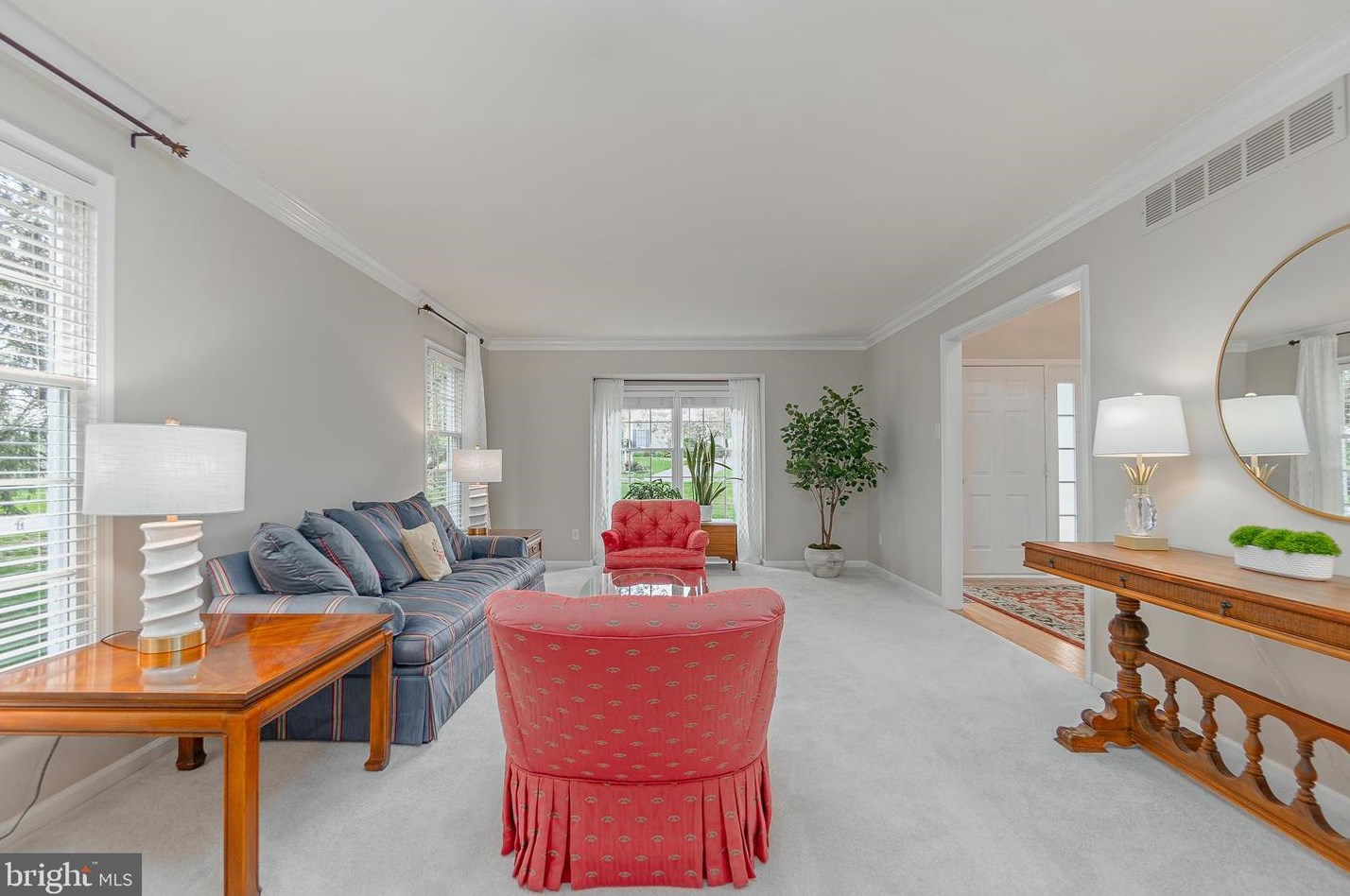 203 Southside Cir, Downingtown PA  19335-4428 exterior