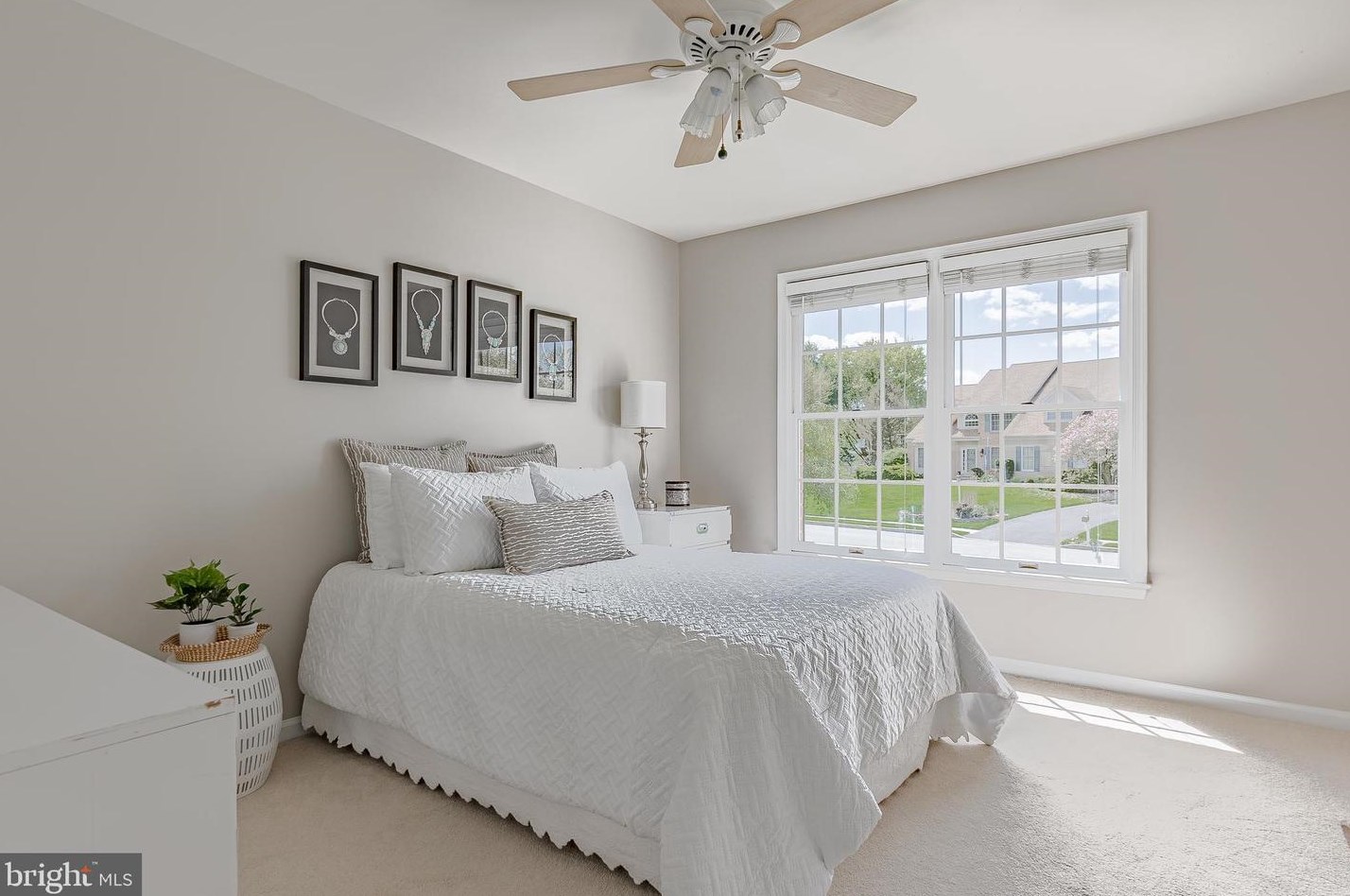 203 Southside Cir, Downingtown PA  19335-4428 exterior