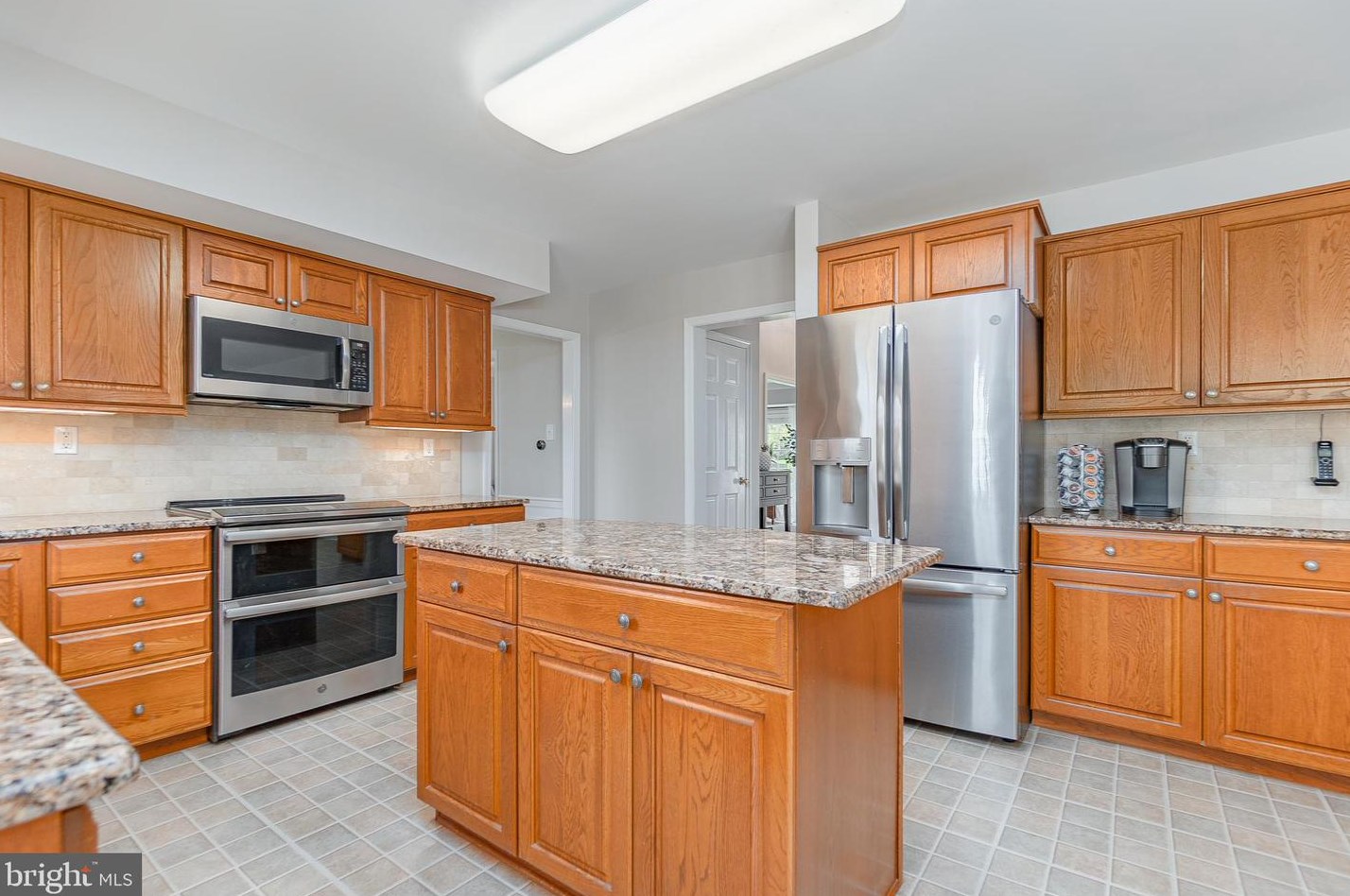 203 Southside Cir, Downingtown PA  19335-4428 exterior