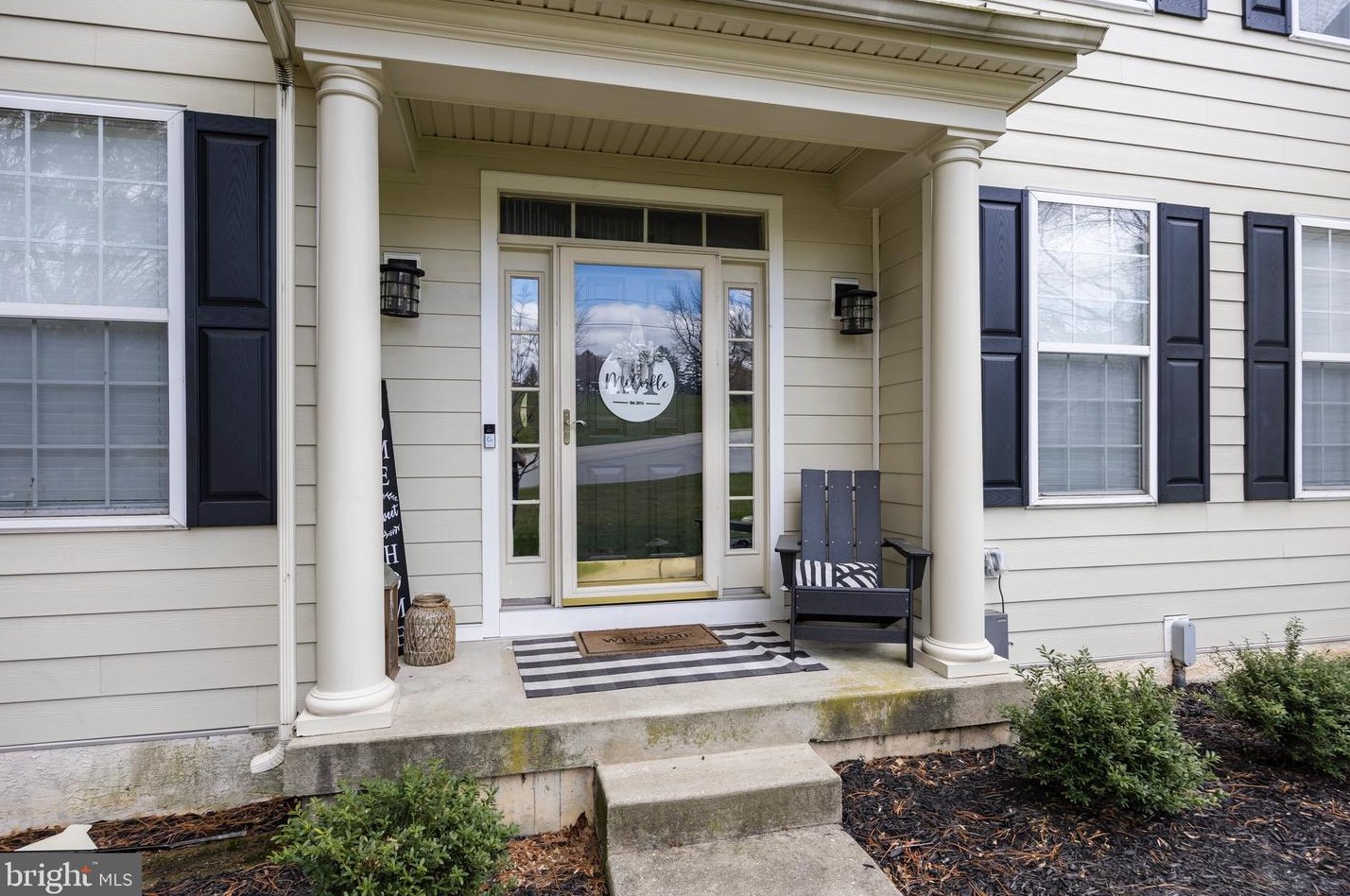 1302 School House Cir, Downingtown, PA 19335