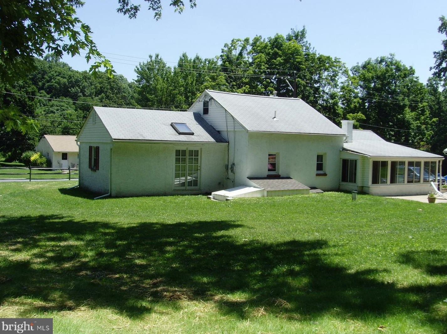 251 Pratts Dam Rd, Romansville, PA 19320-1373