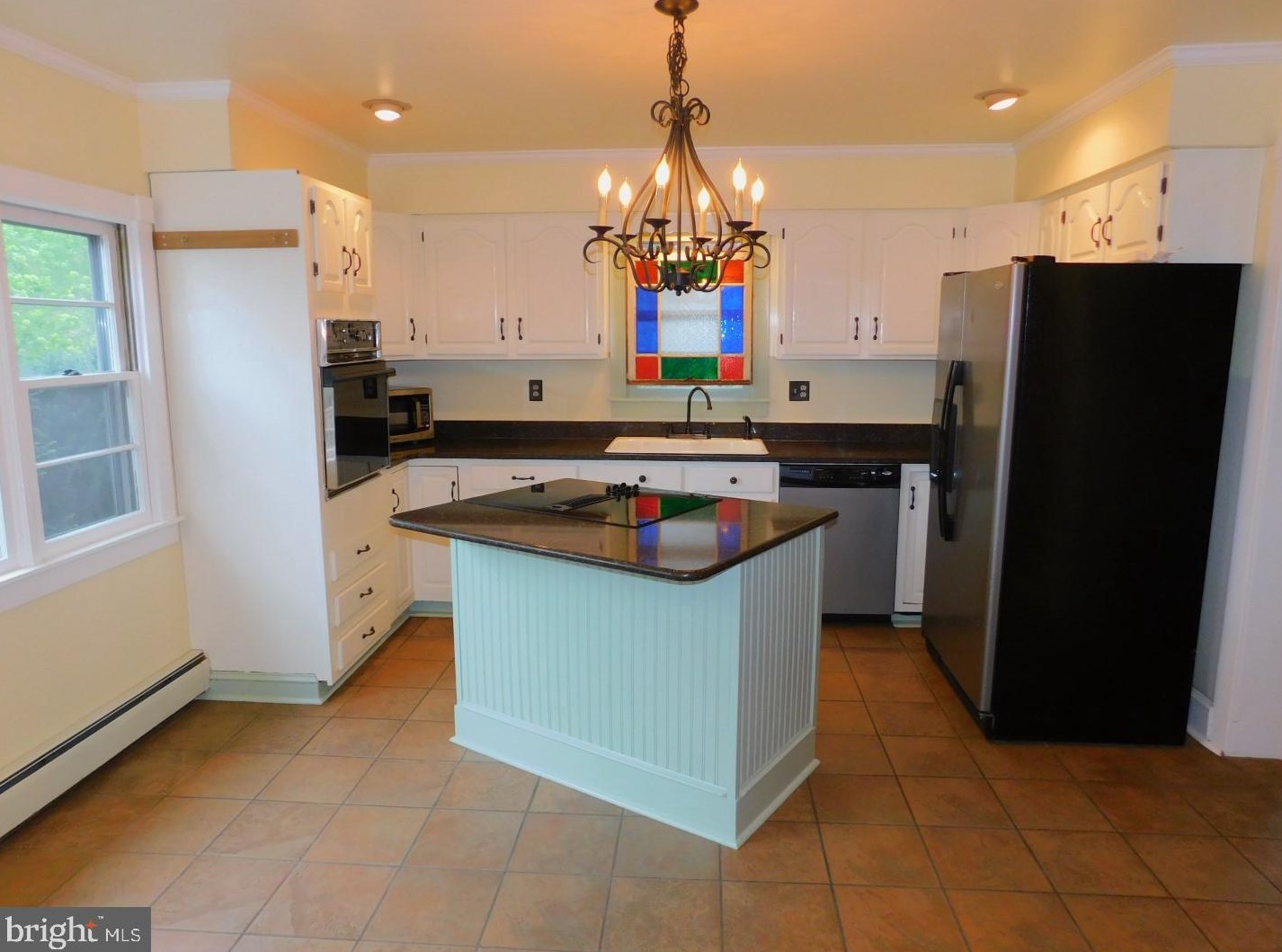 2037 Newark Rd, New London Township, PA 19352-1317