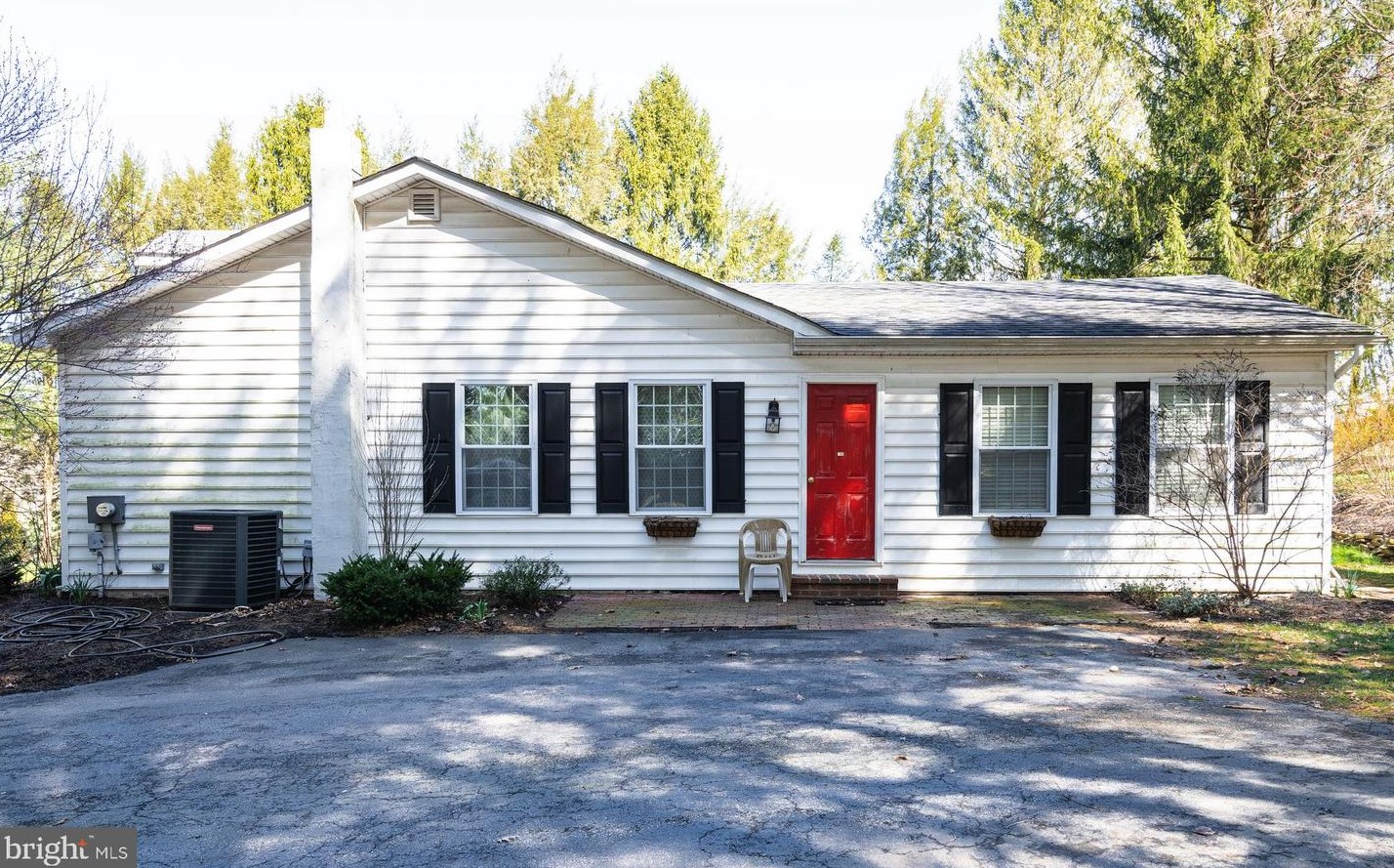 592 Mt Hope Rd, New London Township, PA 19352