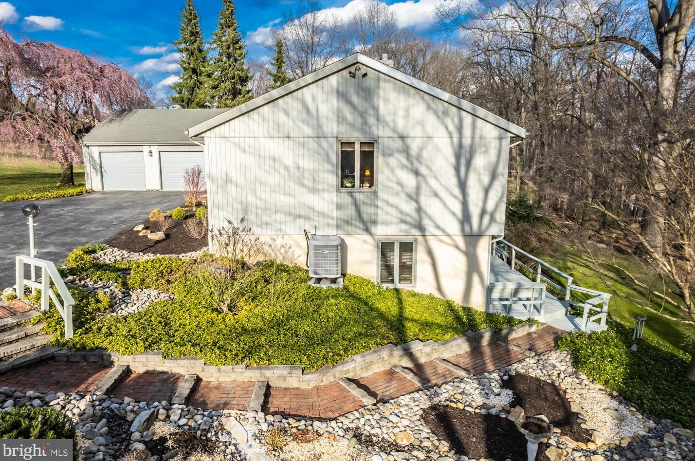 365 Balderston Dr, Exton PA 19341-2001 exterior