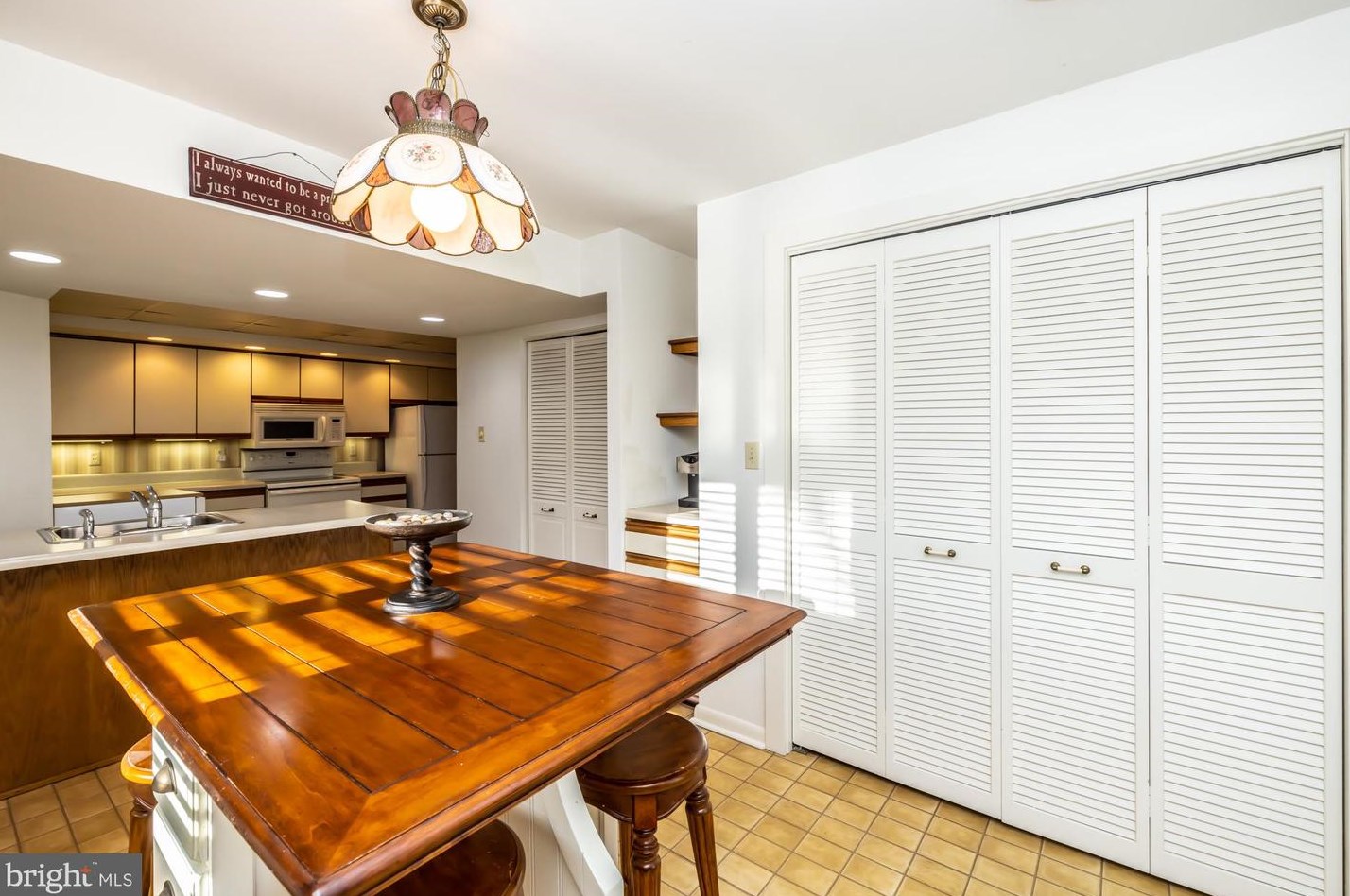 365 Balderston Dr, Exton PA 19341-2001 exterior