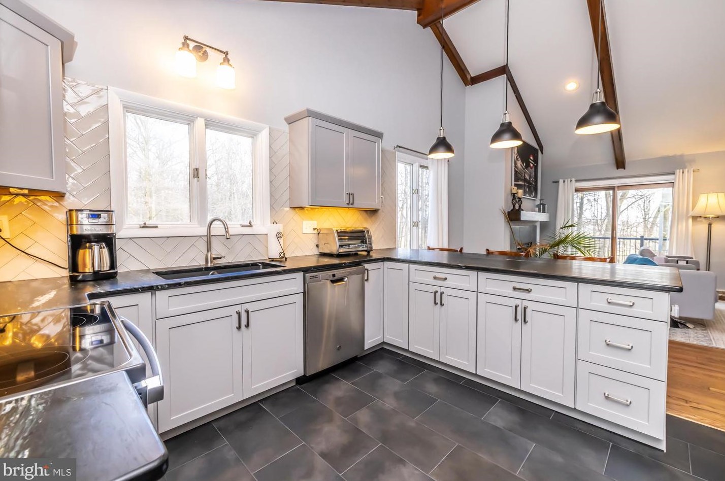 365 Balderston Dr, Exton PA 19341-2001 exterior